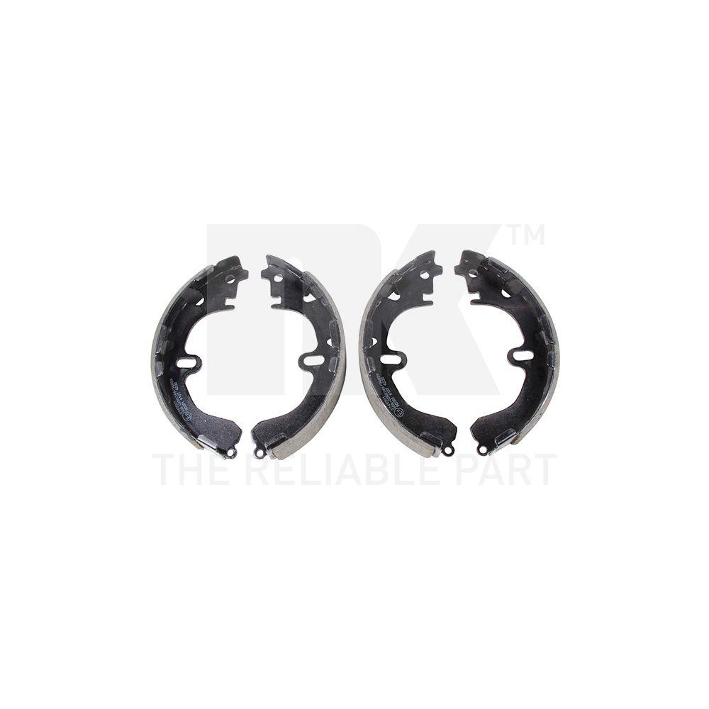 Bremsbackensatz NK 2745501 für TOYOTA, Hinterachse