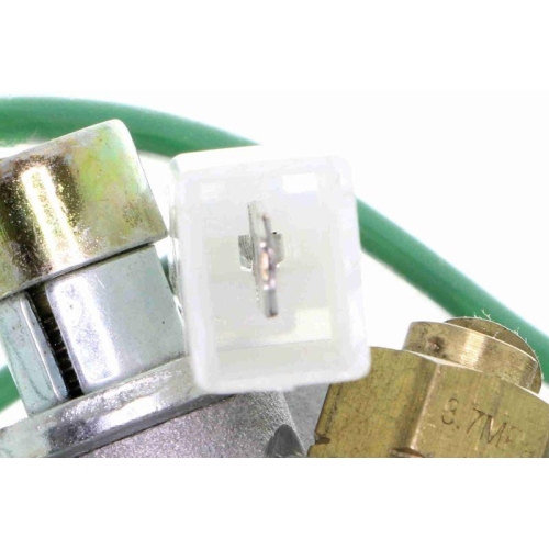 Kompressor, Klimaanlage VEMO V30-15-2018 Original VEMO Qualität für